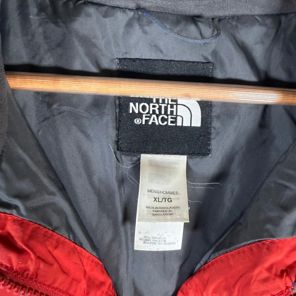 The North Face HyVent Jacket Mens XL Red Grey Zip Hooded Rain Shell Coat READ
